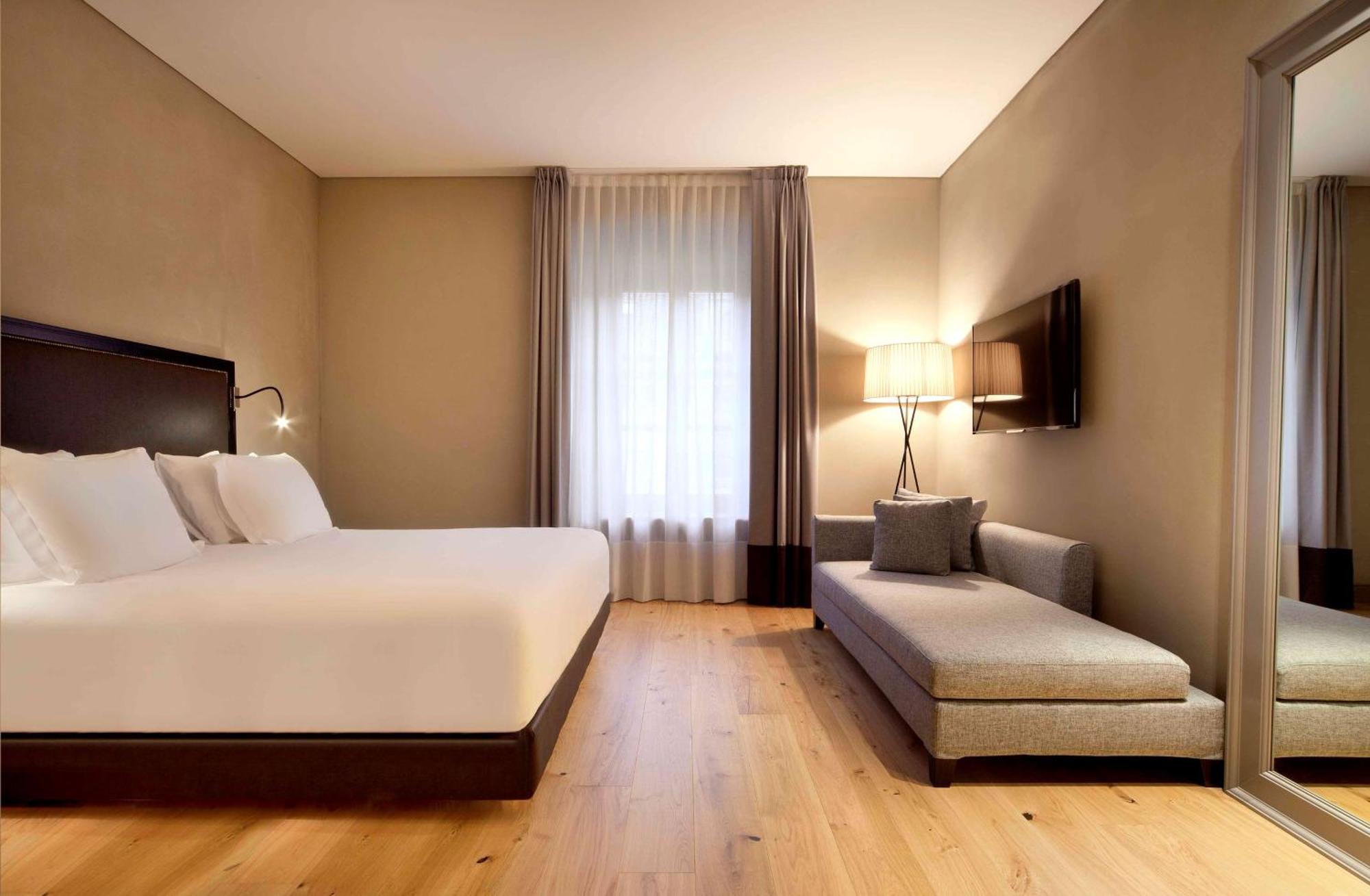 Nh Collection Piazza Carlina Hotel 4*